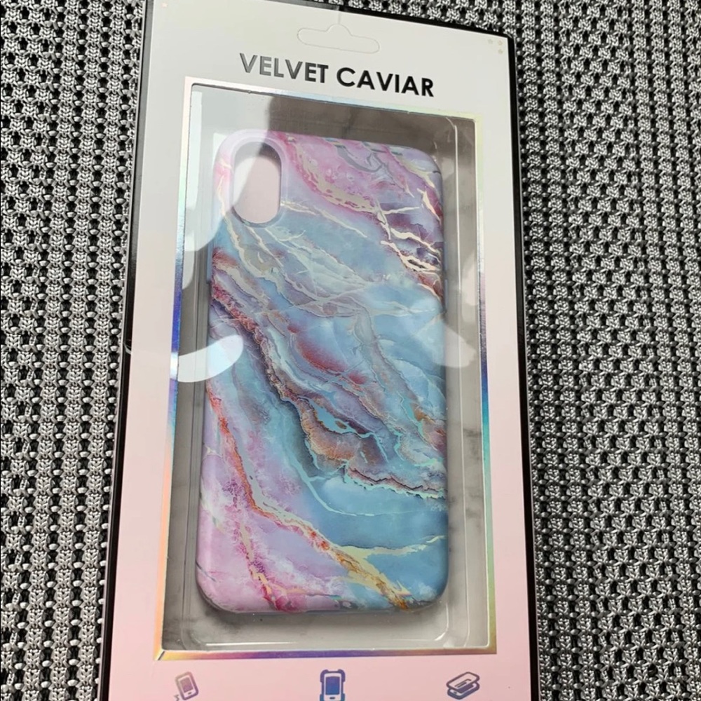 Velvet Caviar in holo moonstone for Iphone X/Xs